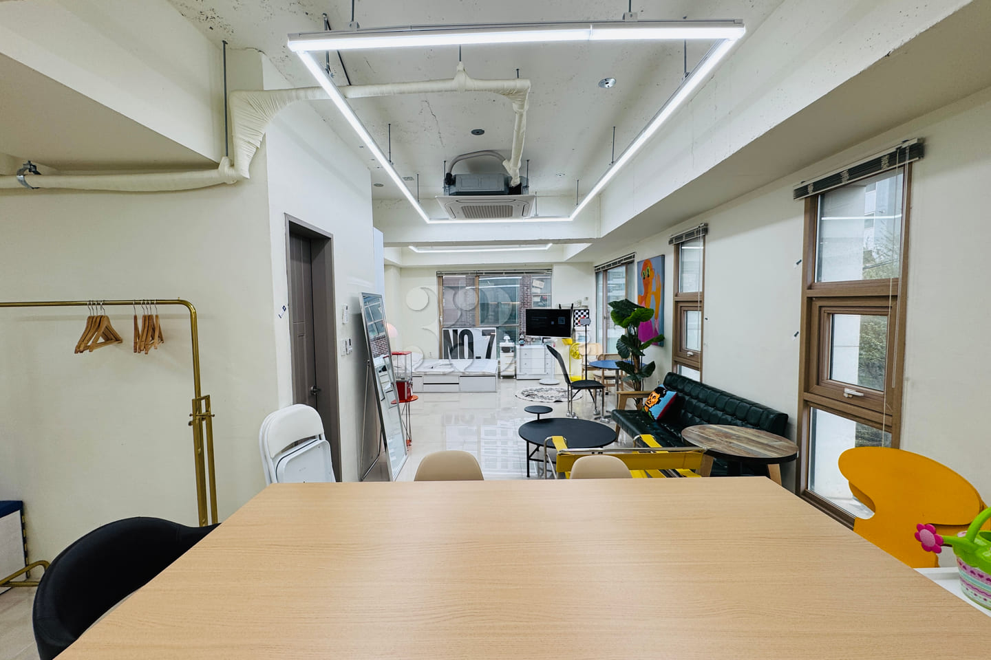 Living in a 23-Pyeong Apartment During Peak C 9th image