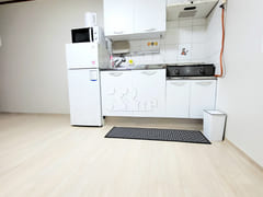 Charming Short-term Rental in Jukdo-dong (Uni 5th image