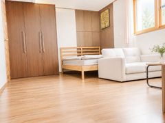 Spacious room on flat ground, suitable for 4 2th image