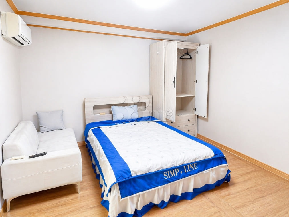 Studio apartment near Hakseong Park 6th image