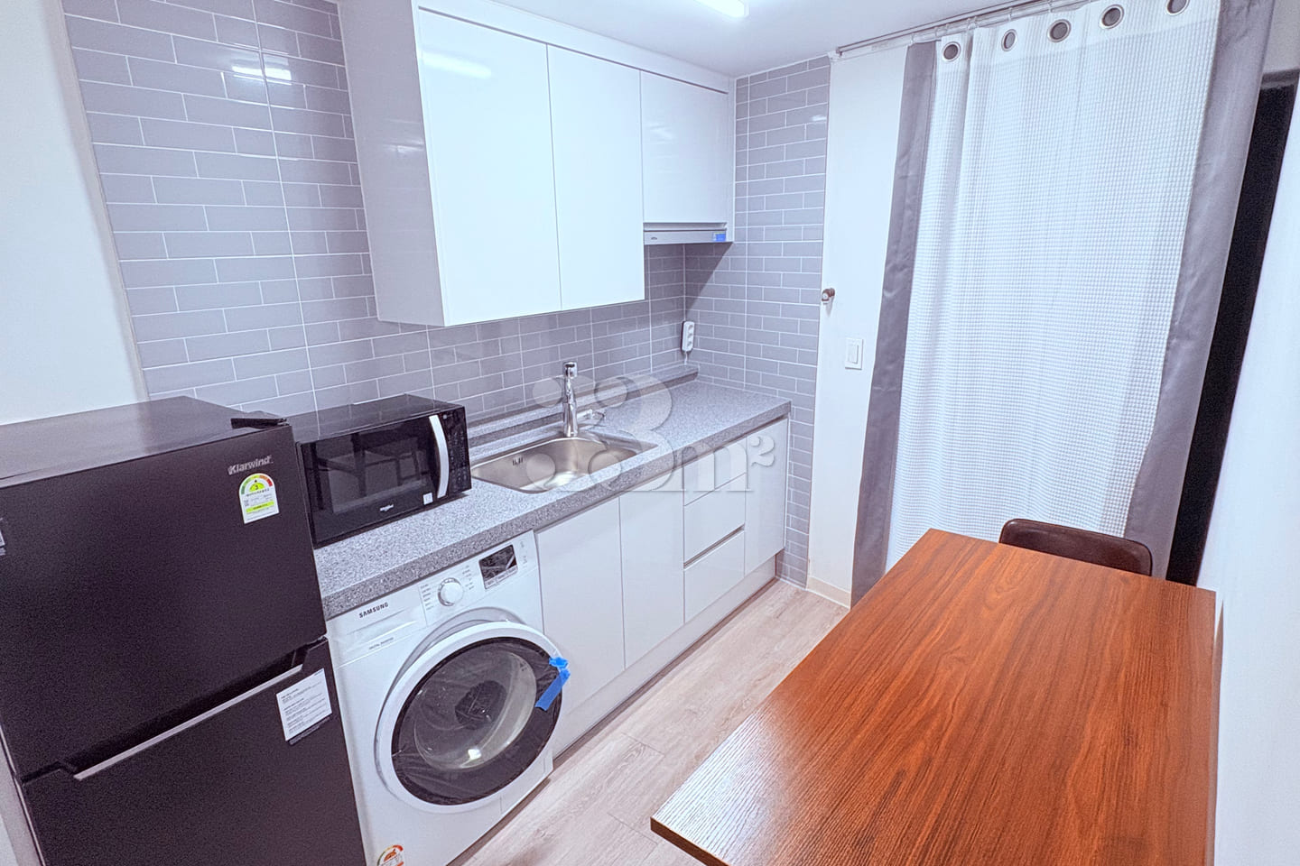 2nd floor! 2 rooms, clean!! Mapo Station 2th image