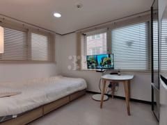 Large studio apartment near Sindae-bang Stati 2th image