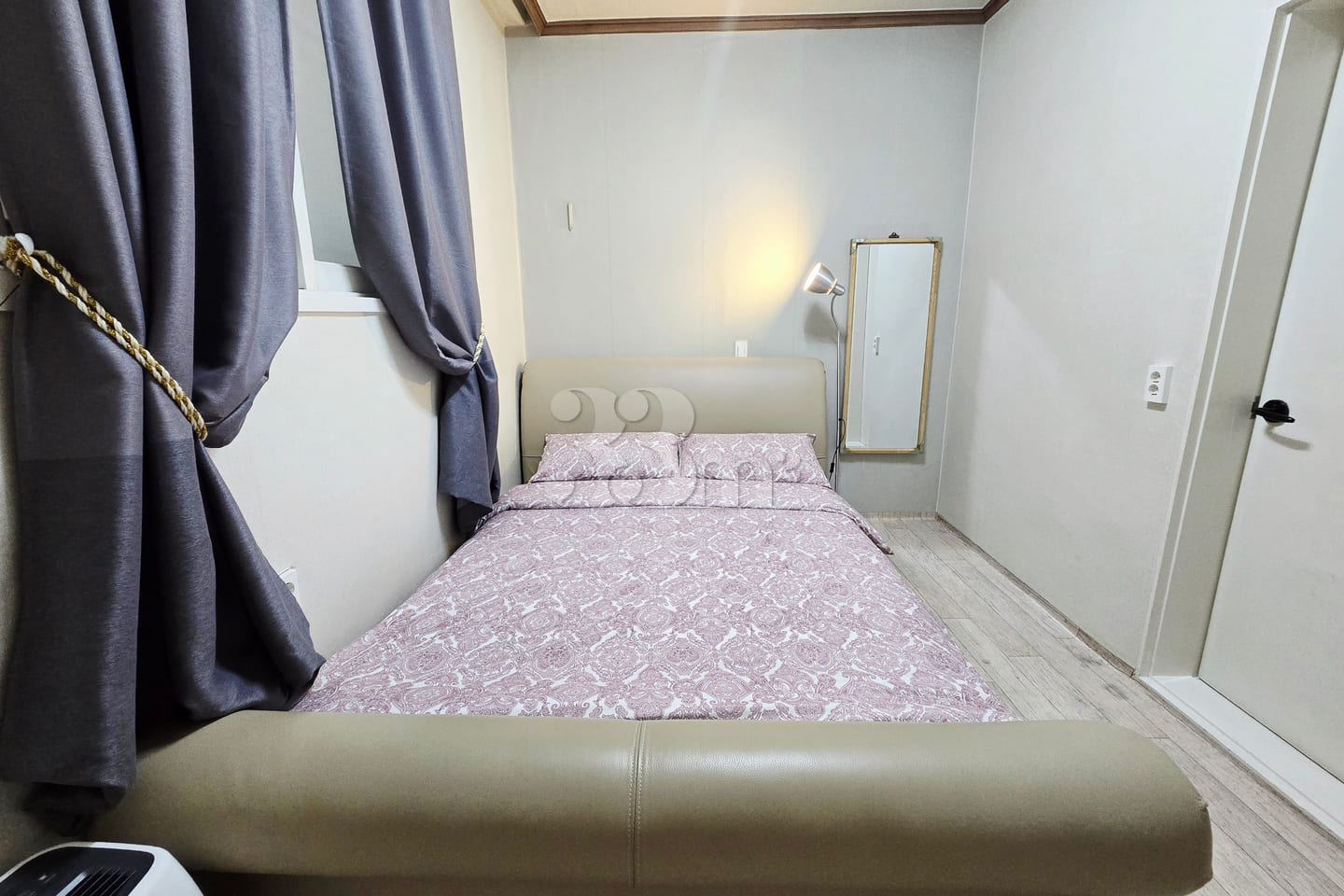 Two-room apartment in Seoksa-dong with conven 0th image