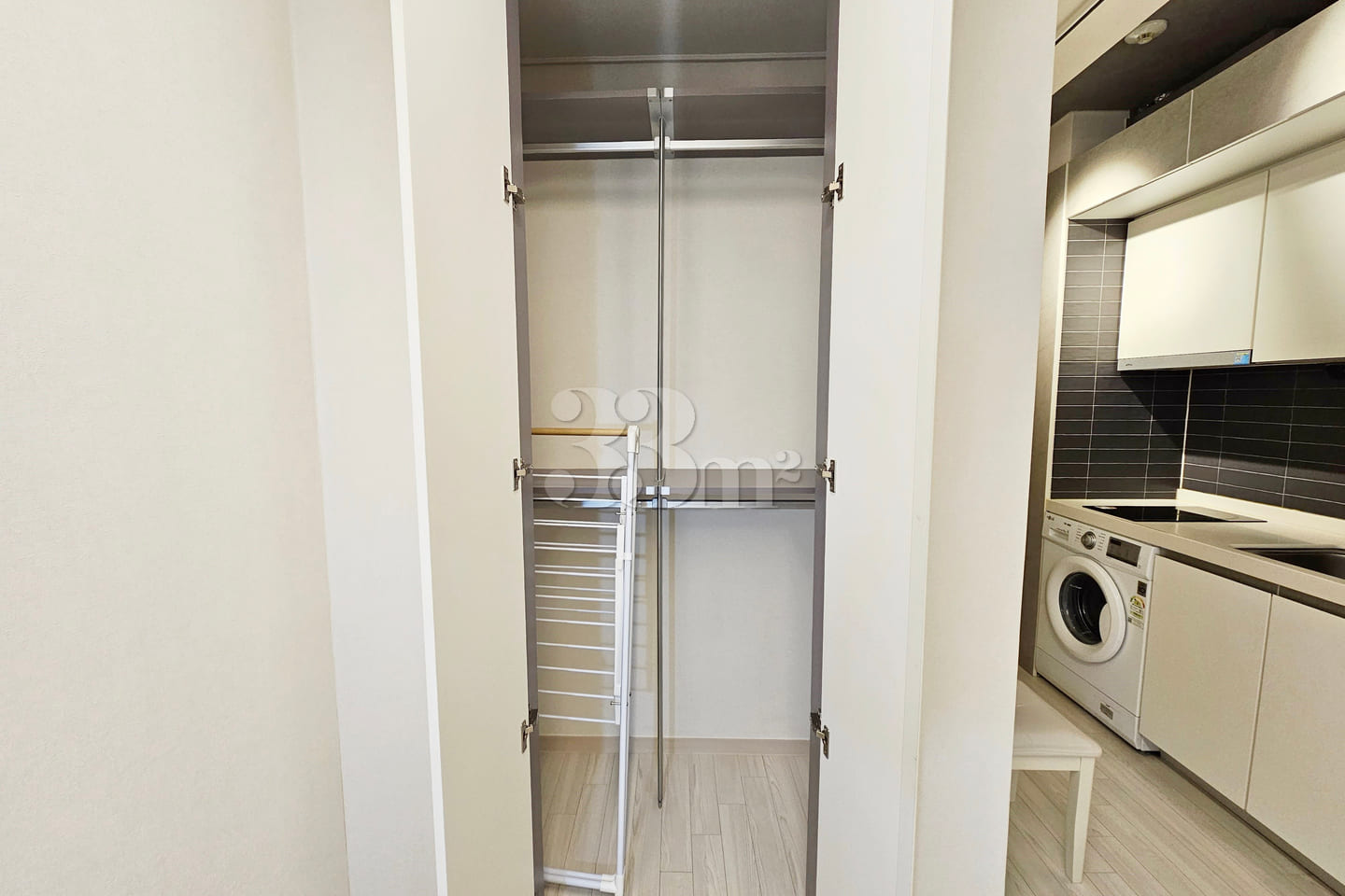Fully furnished studio apartment in the Gangn 5th image