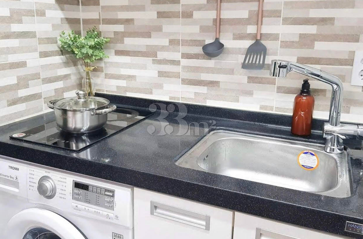 Studio apartment 2, 5-minute walk from Seoul  4th image