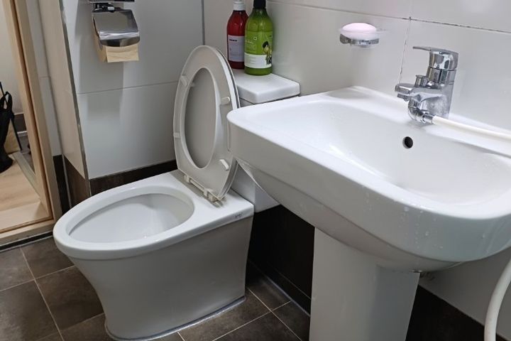 Affordable studio apartment near Innovation C 9th image