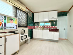 Spacious accommodation in Yeongdeungpo 16th image