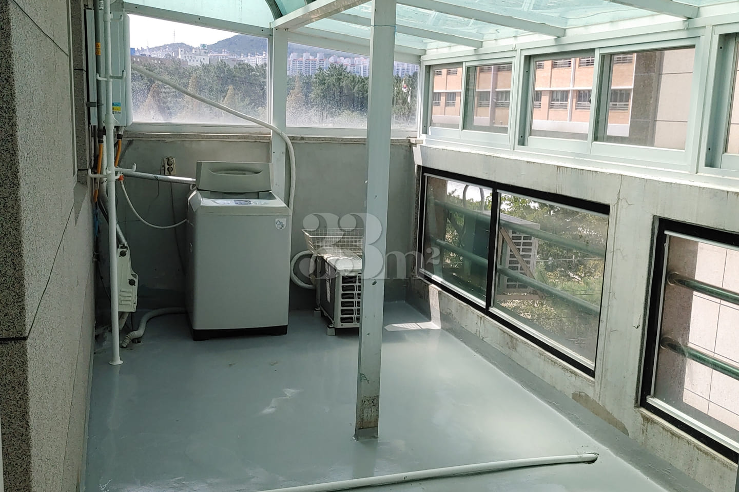 Yongwon-dong 1.5-room unit with a large veran 13th image