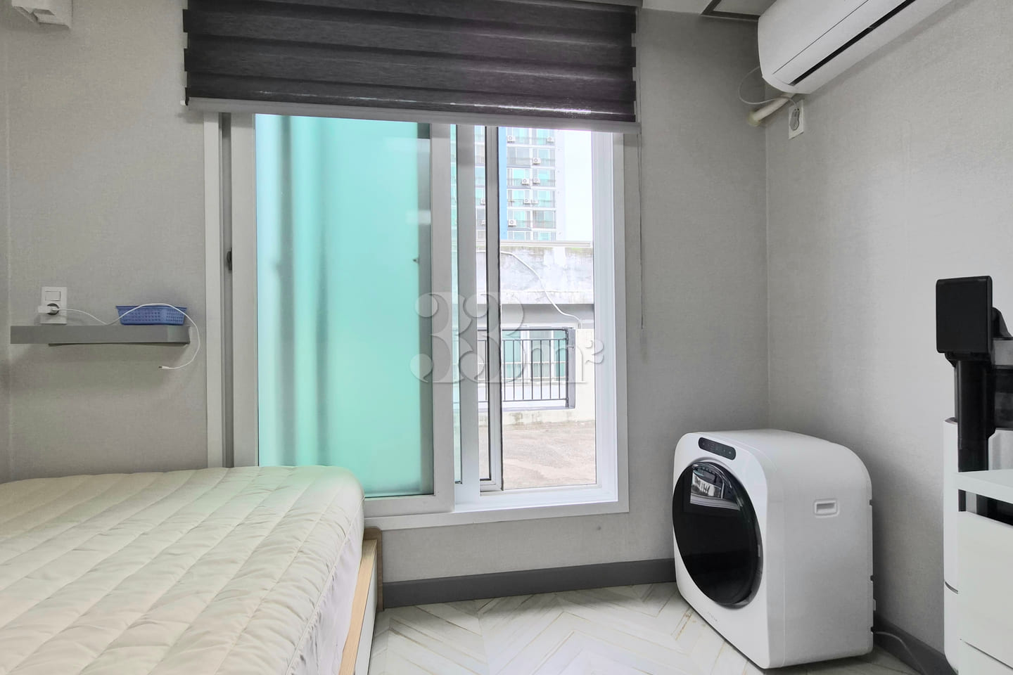 Located near City Hall Station in Dunsan-dong 5th image