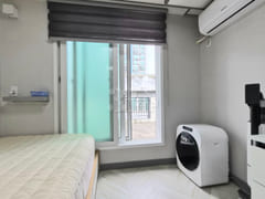 Located near City Hall Station in Dunsan-dong 5th image