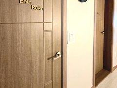 The tong 10번째 이미지