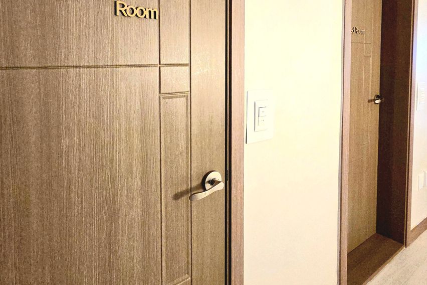 The tong 10번째 이미지