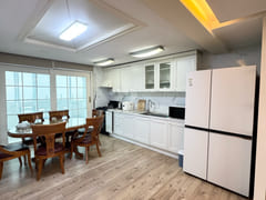 Large-sized unit with an ocean view on Dalmaj 15th image