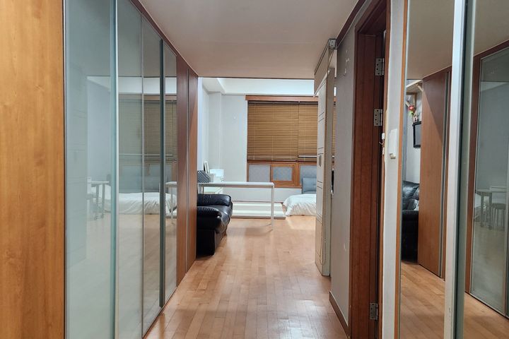 In front of Yatap Station / Duplex / Sleeps 6 5th image