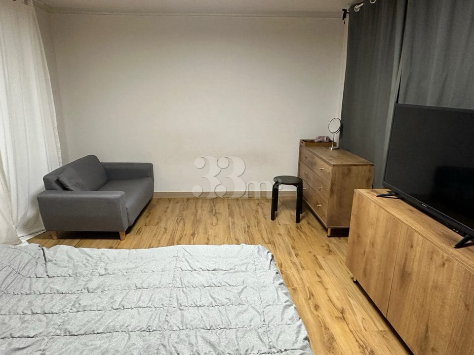 Semi-separated studio near Nonhyeon Station 1th image