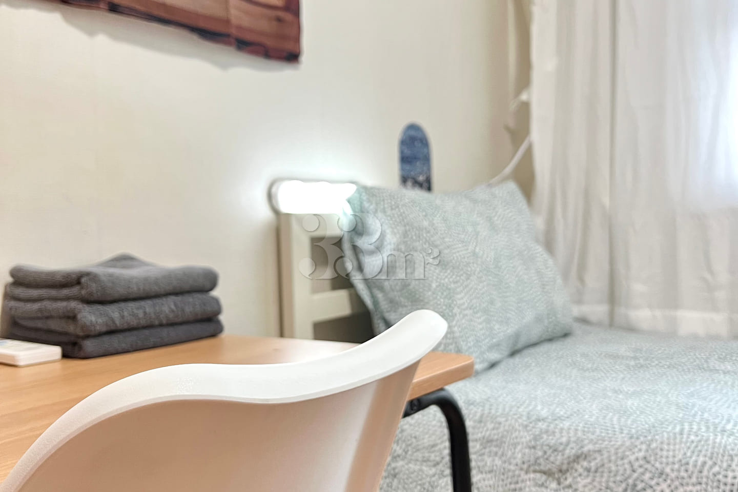 Accommodation with great natural light in Yeo 7th image