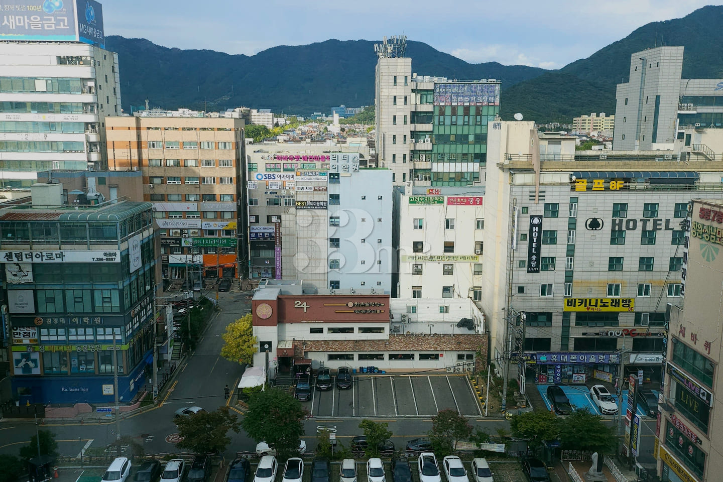 5 minutes from the center of Sangnam-dong, Ch 17th image