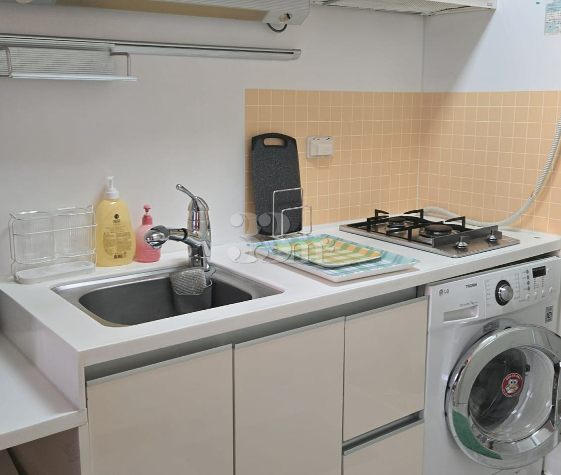 1 min from Sinsa Station / Dryer / Cozy 8th image