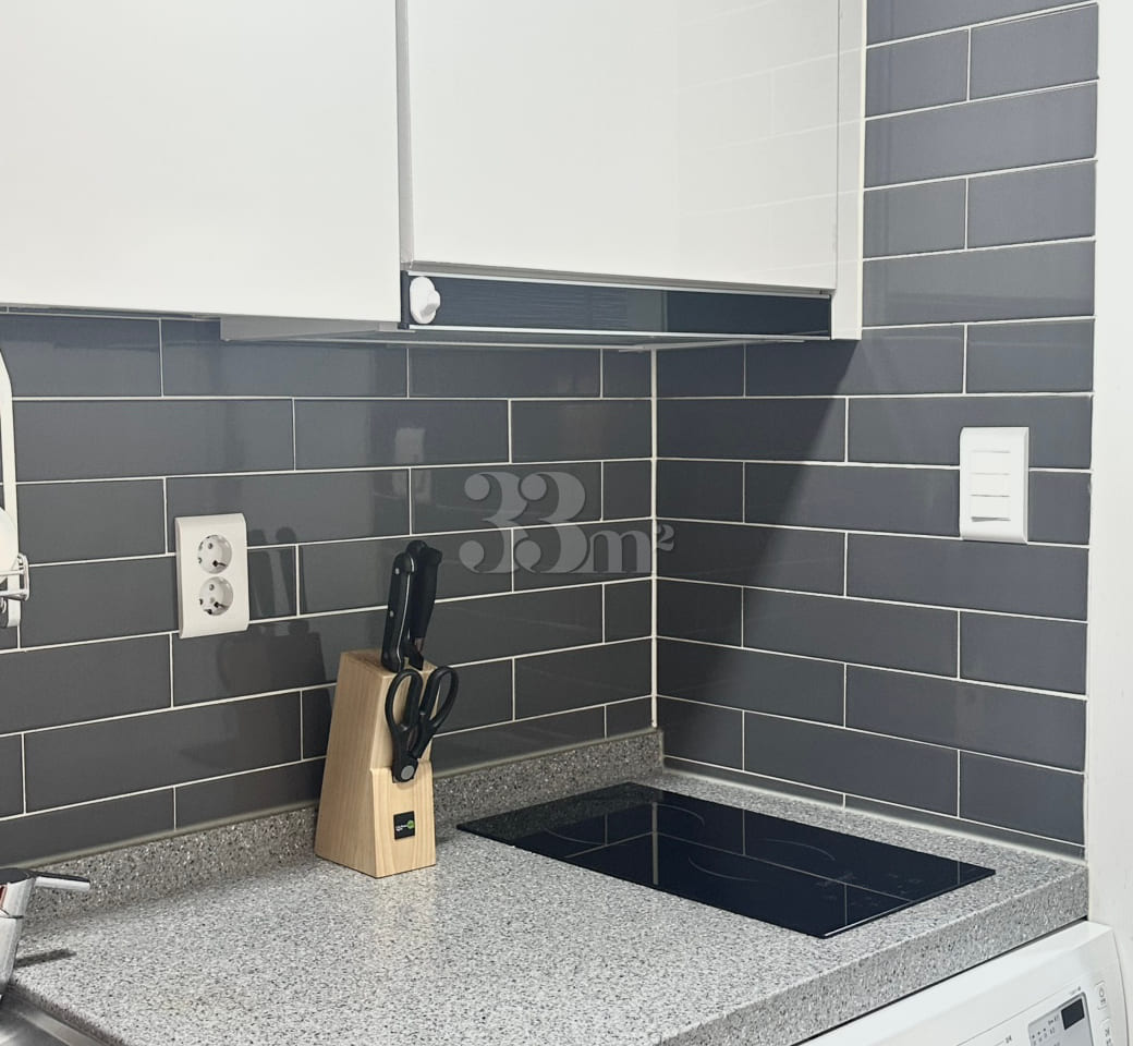 3rd floor, 1.5-room apartment, 3 minutes from 14th image