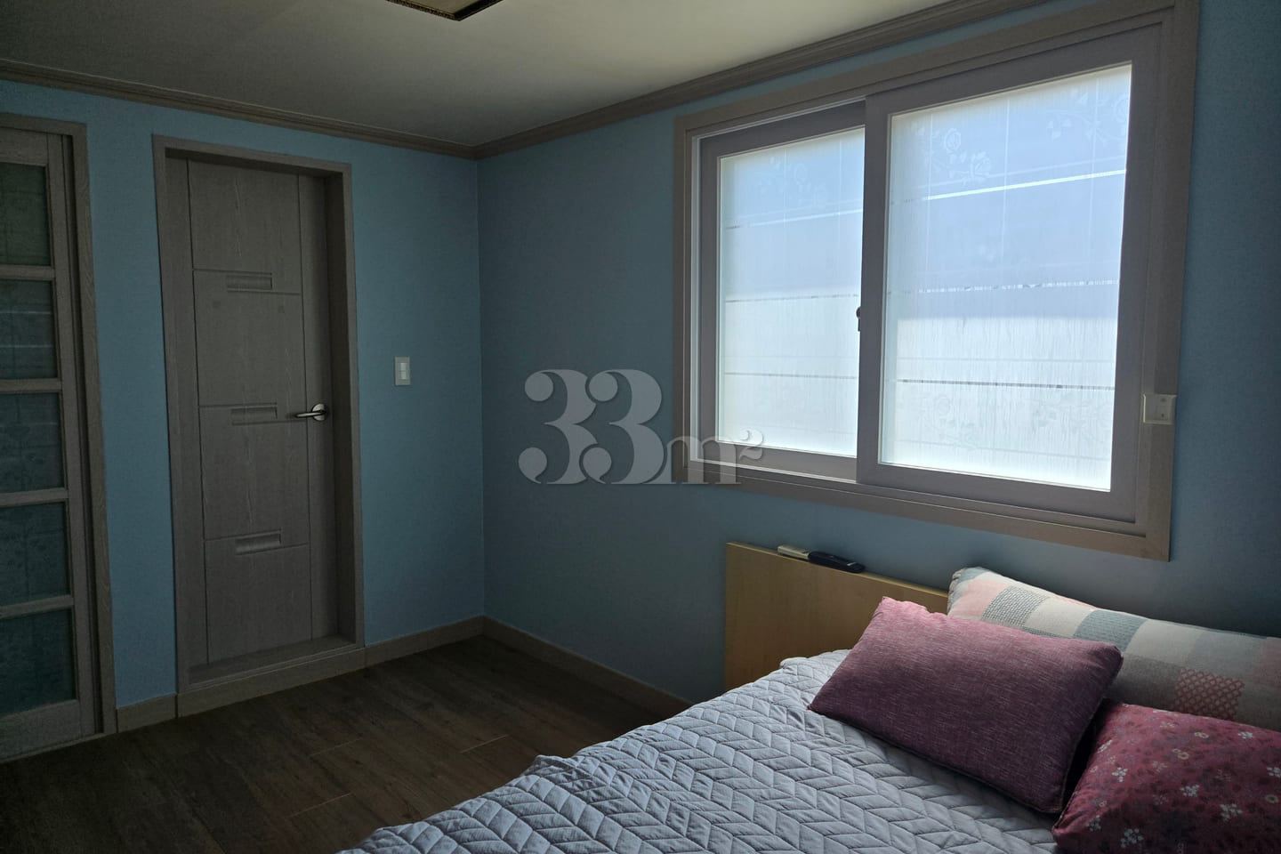 Room 301 2th image