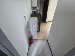 Studio apartment, 6-minute walk from Songtan  0th image