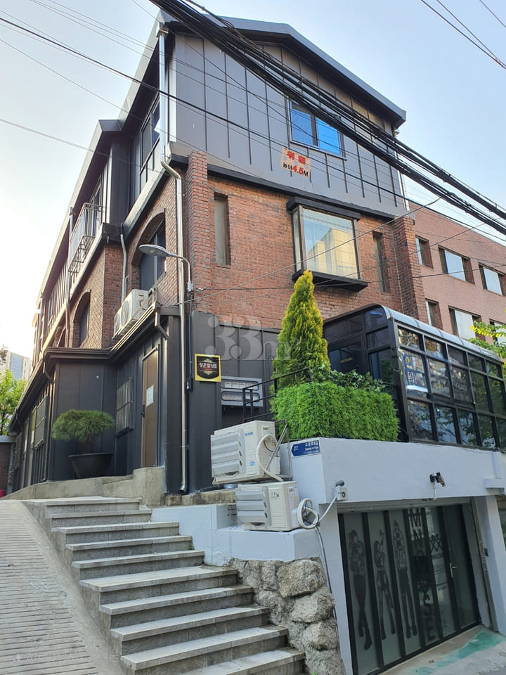 명동역  1.5룸 큰방 방 이미지