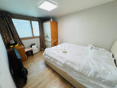 Fully furnished / Prime location / 3 bedrooms 15th image