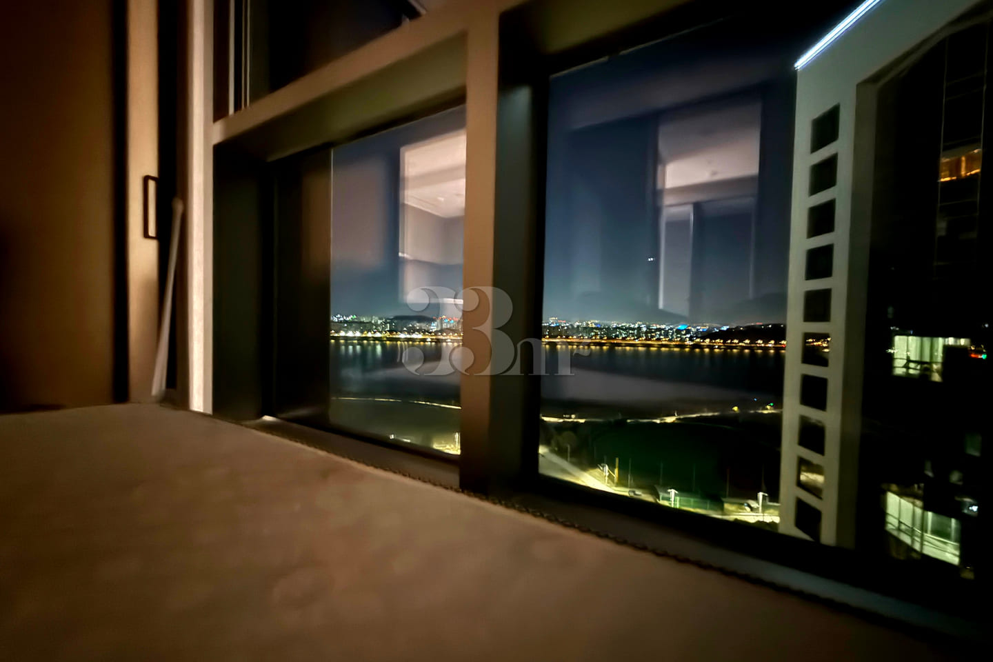 Newly built two-room apartment with Han River 6th image