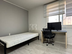 Jeong House, Unit 106 2th image