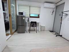 Studio apartment, 2-minute walk to Jeonbuk Na 2th image