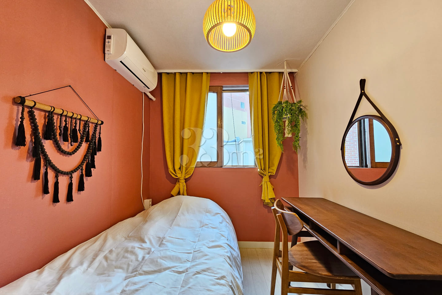 3-minute walk from Hongdae Station, clean 3-r 11th image