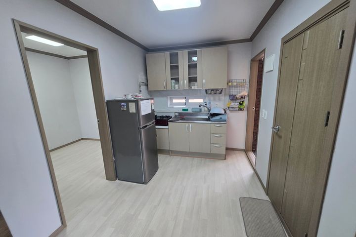 Living in Pohang and Gyeongju, Gyeongbuk for 3th image