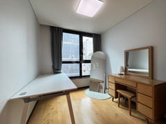 Fully furnished 2-room apartment near Gangnam 6th image