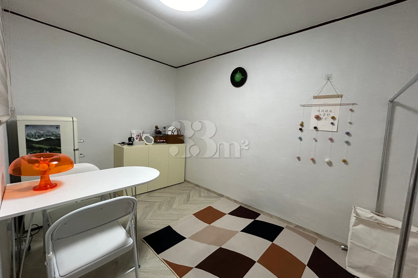 Two-room unit on the 1st floor, within walkin 5th image