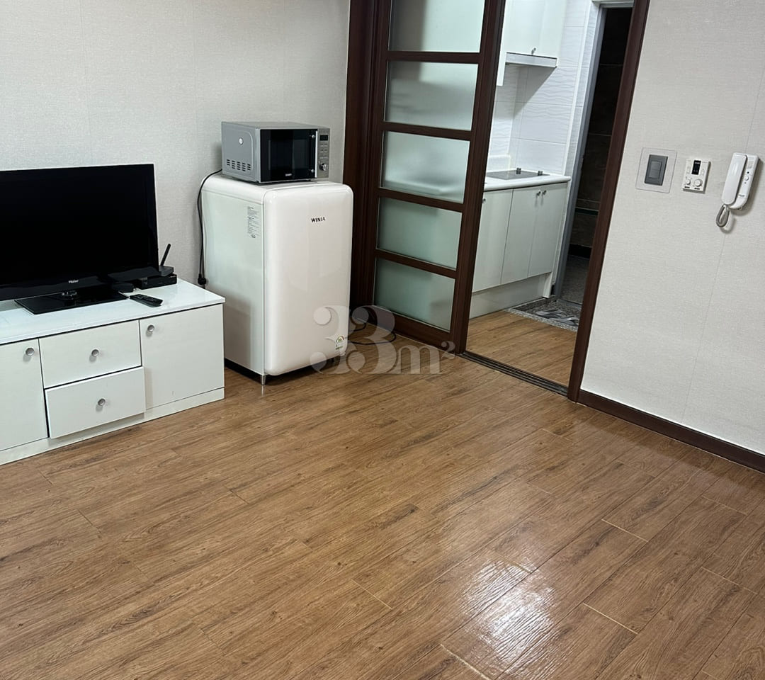 Fully furnished studio apartment near Byeongj 3th image