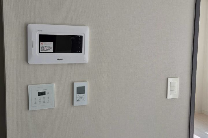 Good Room 116 10th image