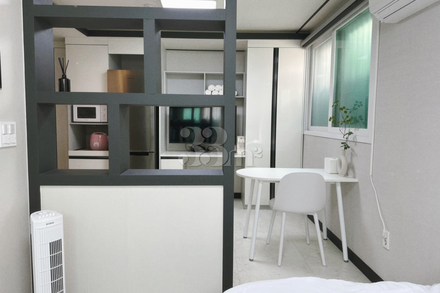 Quiet, newly built home within walking distan 1th image