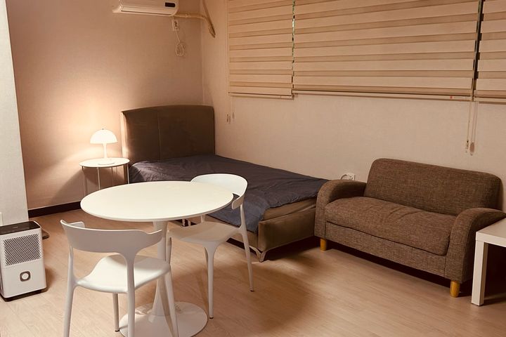 Quiet Studio in Jukjeon-dong C 3th image