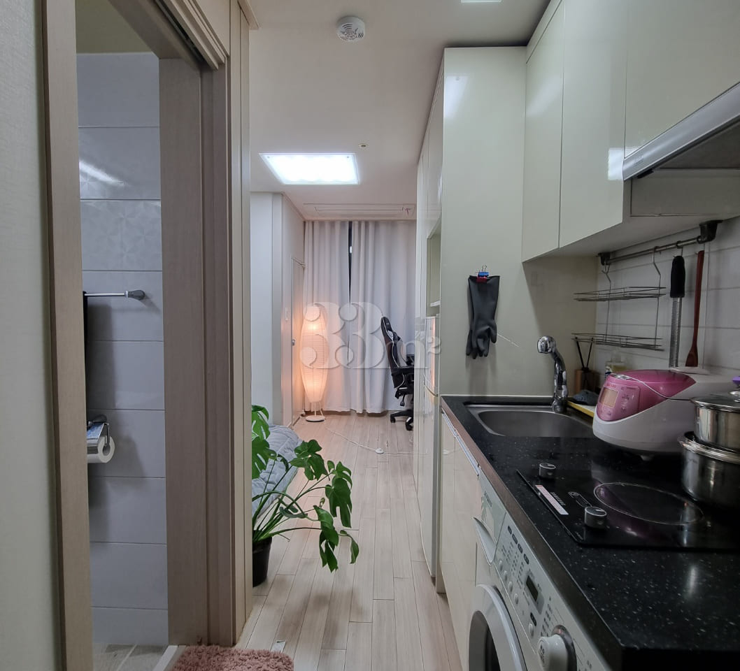 A house perfect for one person to live in. 1th image