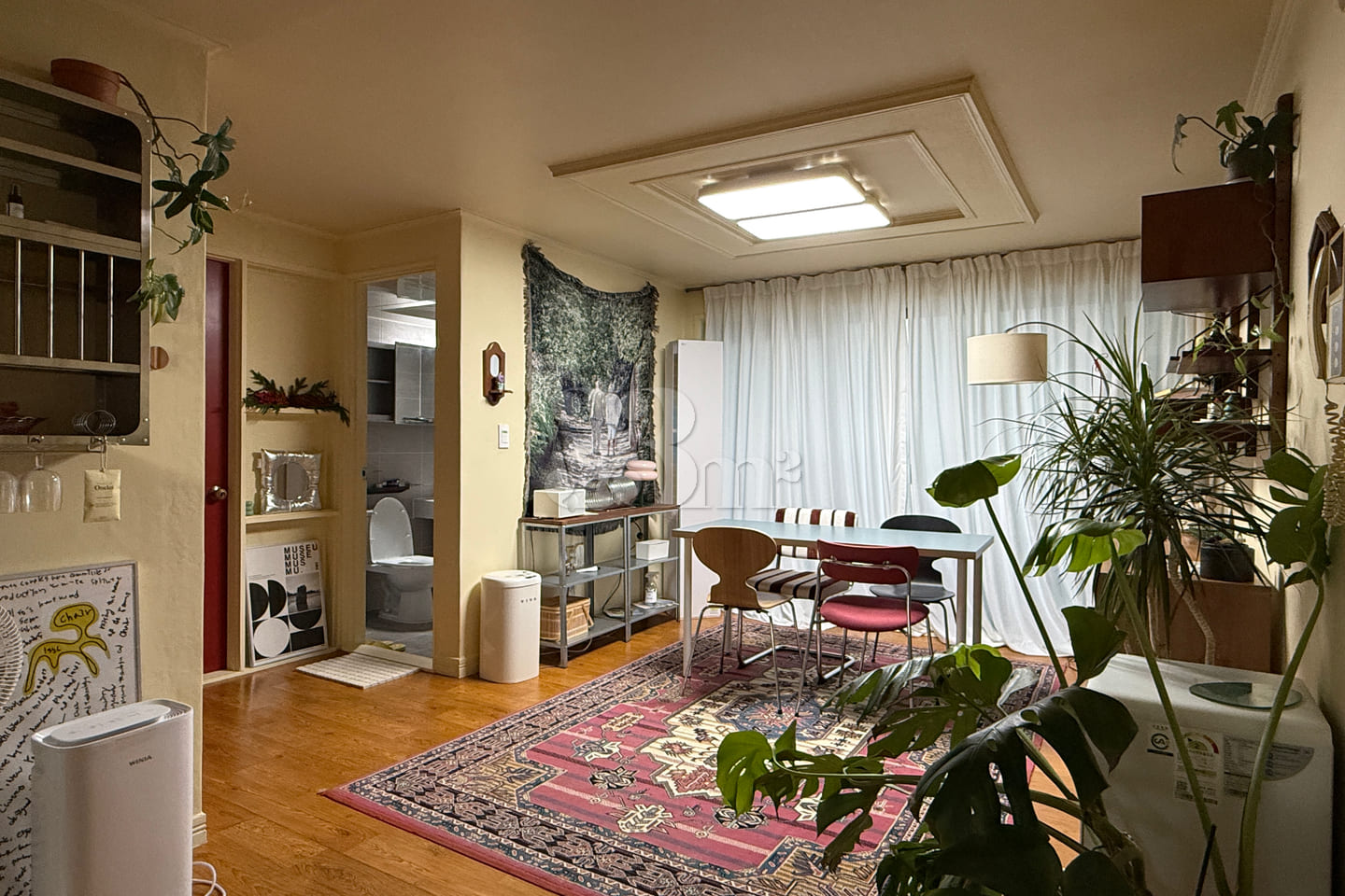 A house with a vintage vibe 0th image