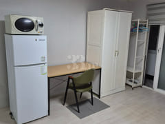 A quiet room 2th image
