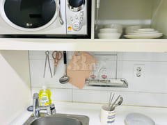 2-minute walk from DDP Station, parking avail 8th image