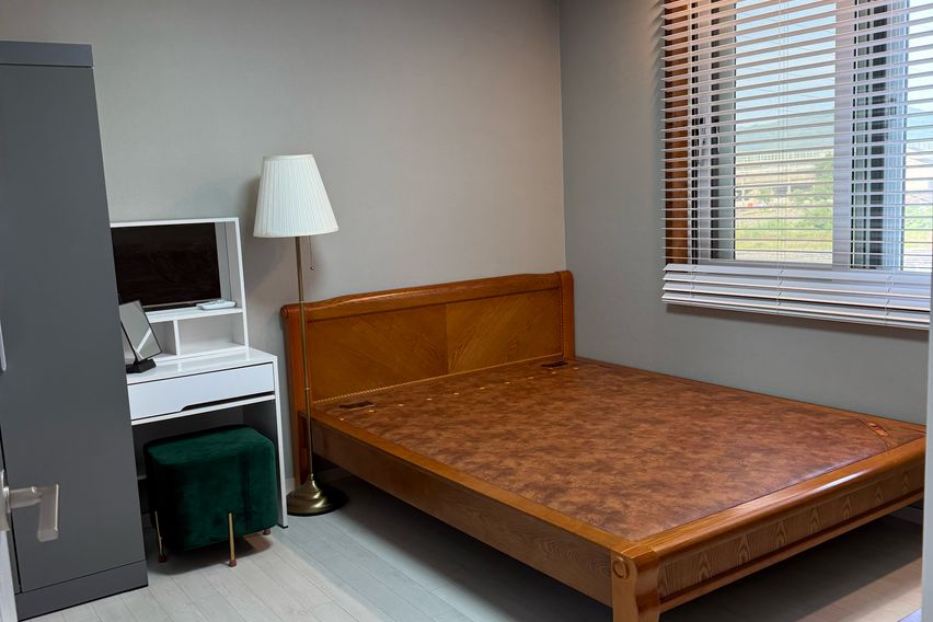 모악산이 보이는 쓰리룸