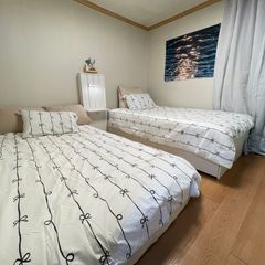 Room 301 / Separate Room / 2 Beds Unit Image