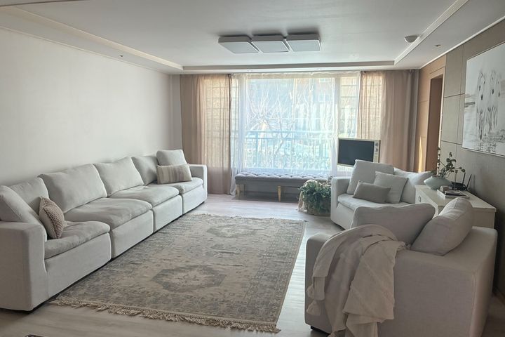 Comfortable home, 1 minute from Janggiyeok St 1th image