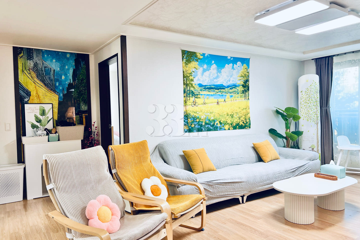 3-Room Home Adjacent to a Park in Samsan, Uls 8th image