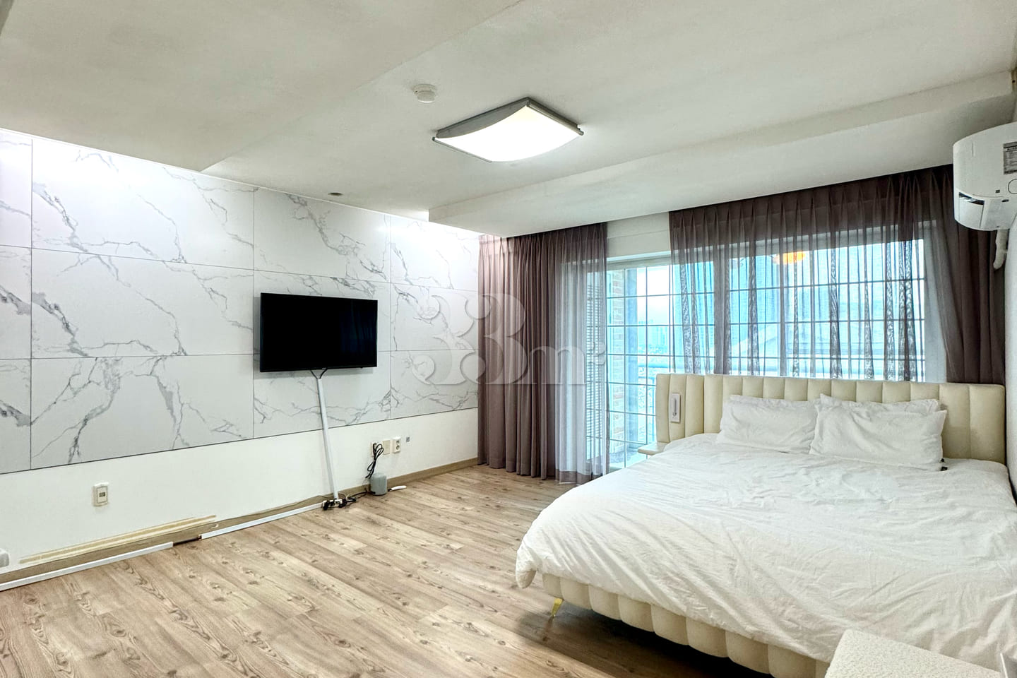 Large-sized unit with an ocean view on Dalmaj 7th image