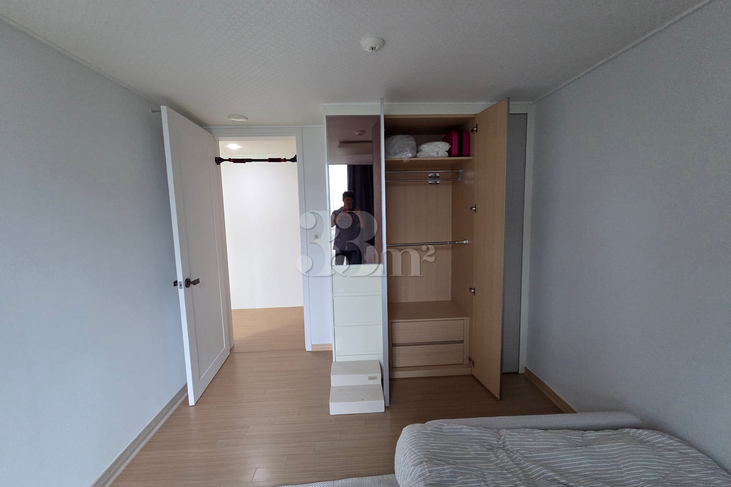 Fully furnished unit with a view of central S 4th image