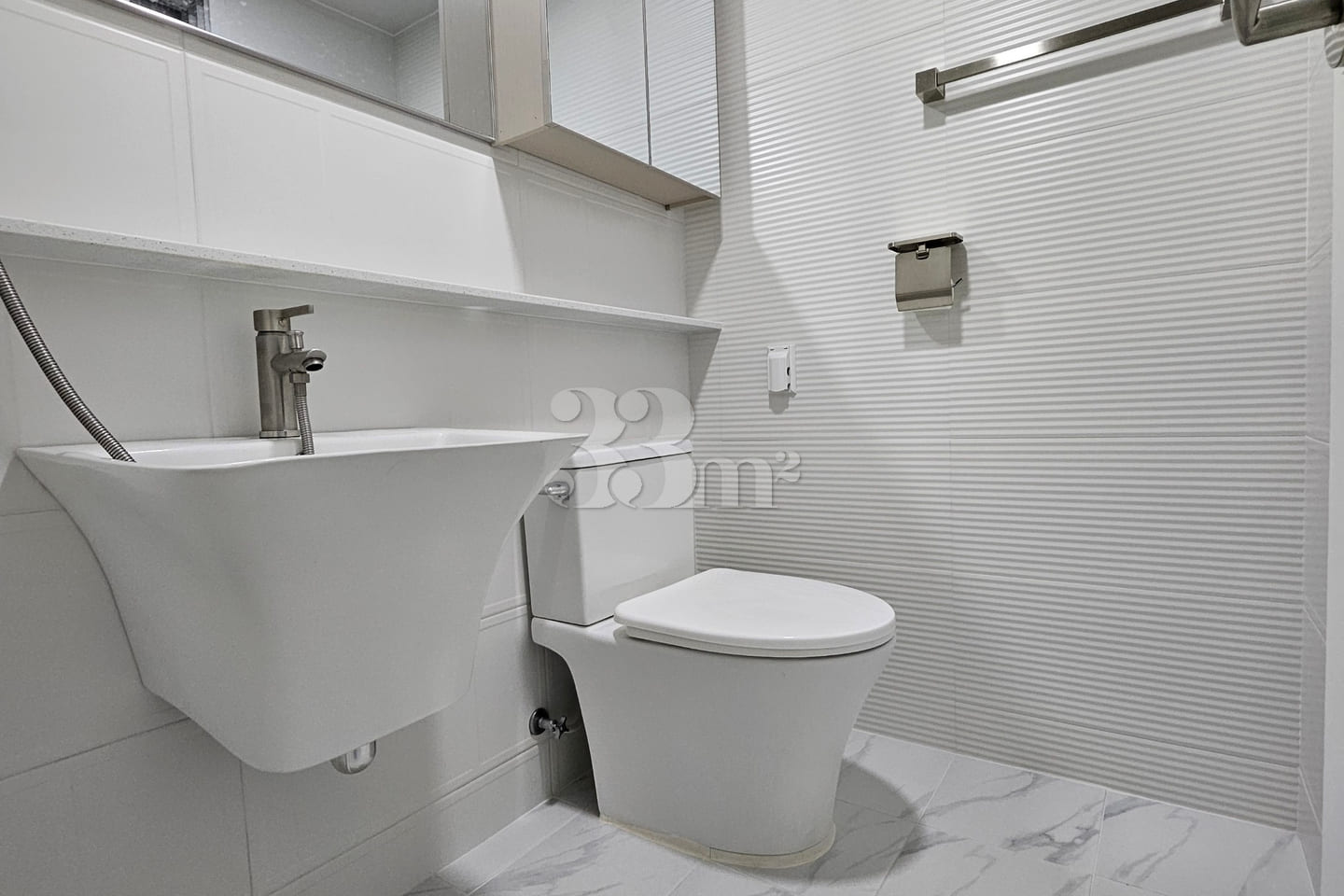 Fully furnished, comfortable home like your o 14th image