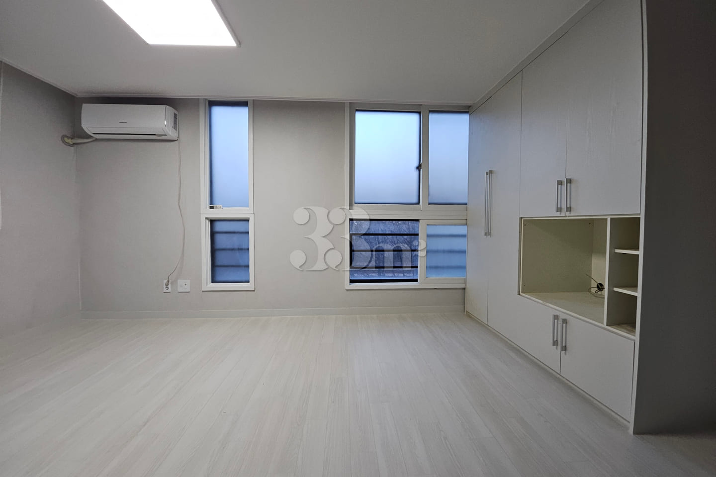 A neat and perfect studio apartment 0th image